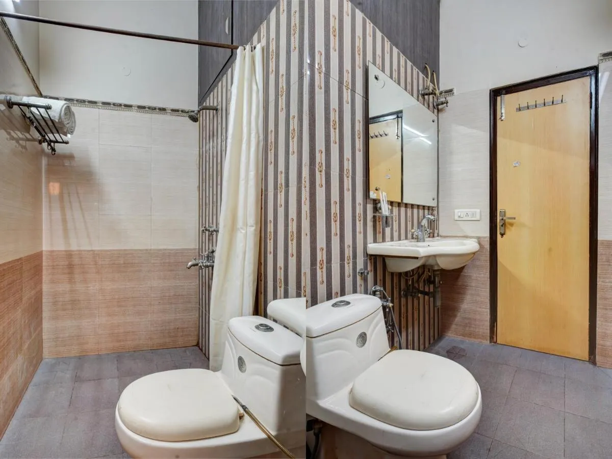 Image 2 of Shyama inn by Rivlet