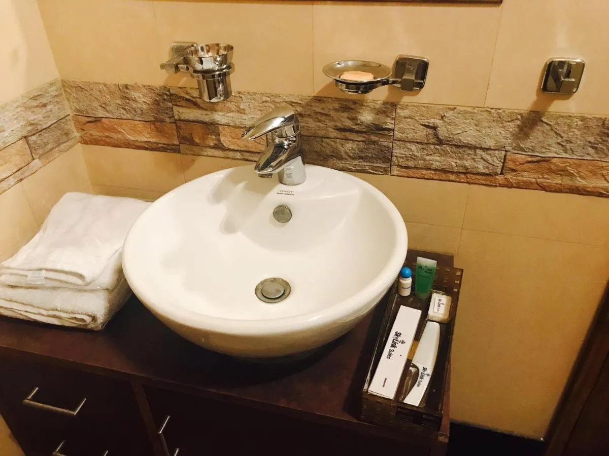 Image 2 of Skylink Suites Bed & Breakfast