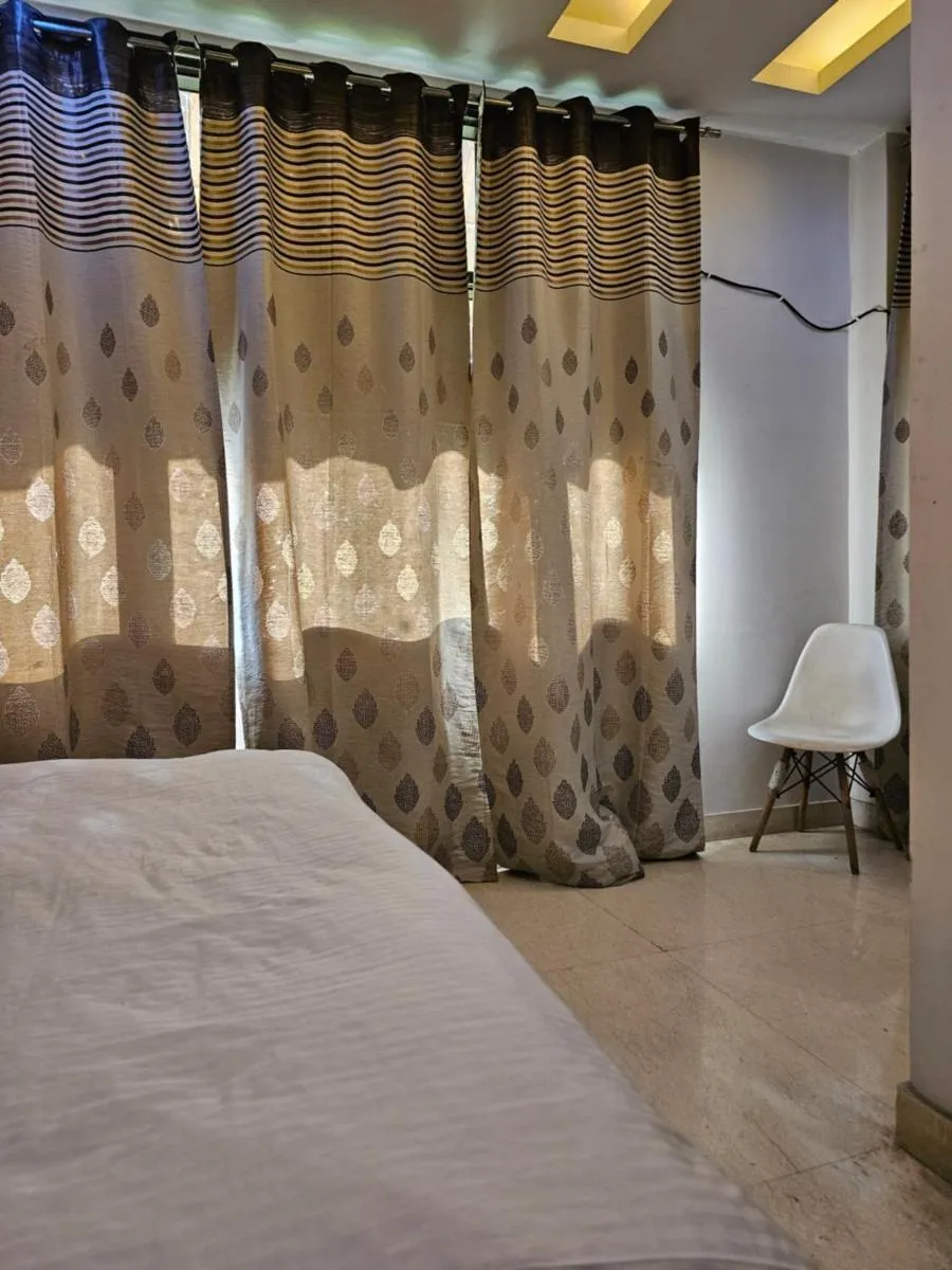 Image 6 of Spacious 2bhk apartment!