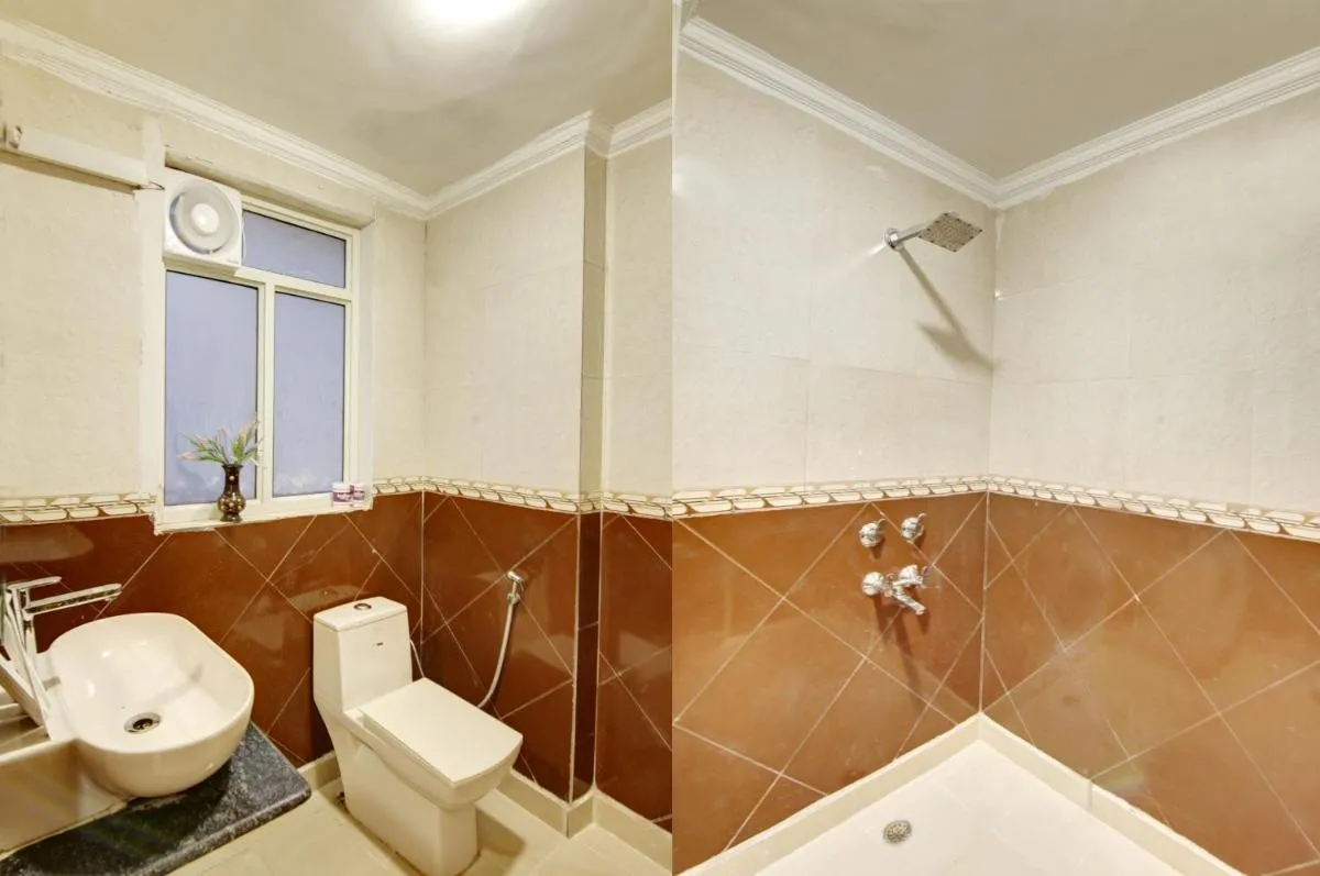 Image 2 of Star Villa Buffet Retreat – 1 Minute from NDLS Railway Station