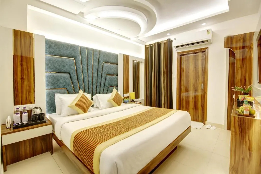 Image of Star Villa Buffet Retreat – 1 Minute from NDLS Railway Station