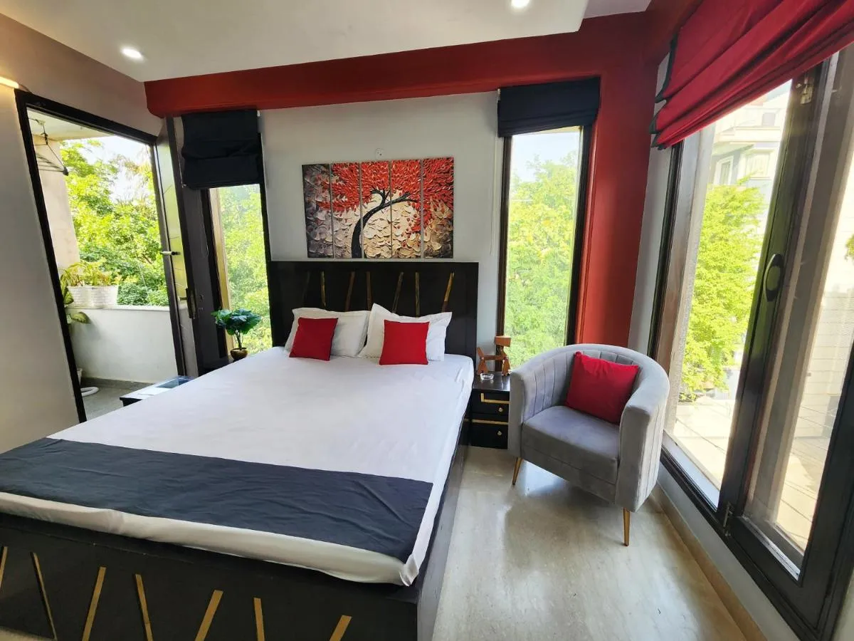 Image 6 of Sunlit Premium 1BHK Suite with big kitchen 9