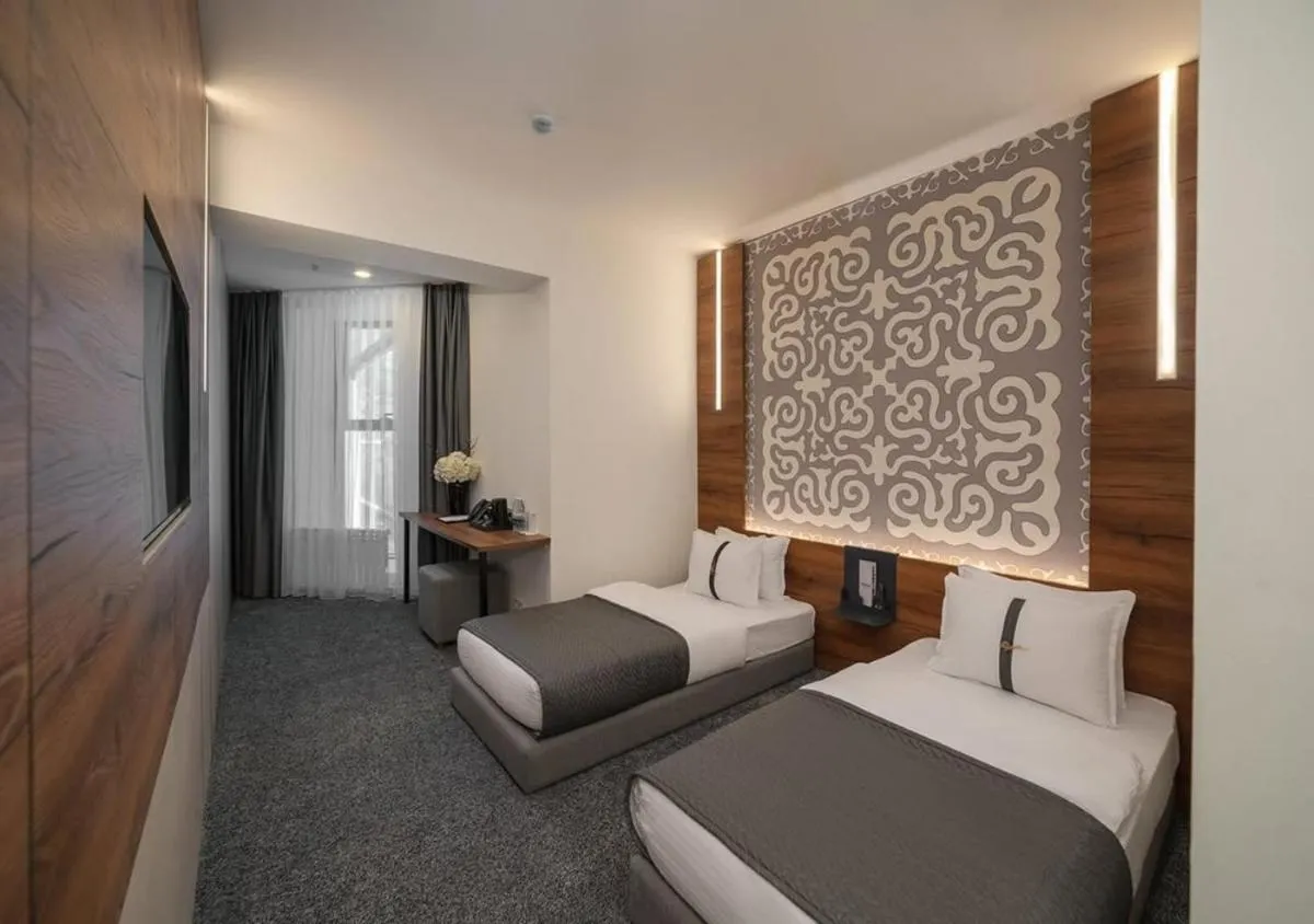 Image 5 of The Grand Ocean Suite Near IGI Airport