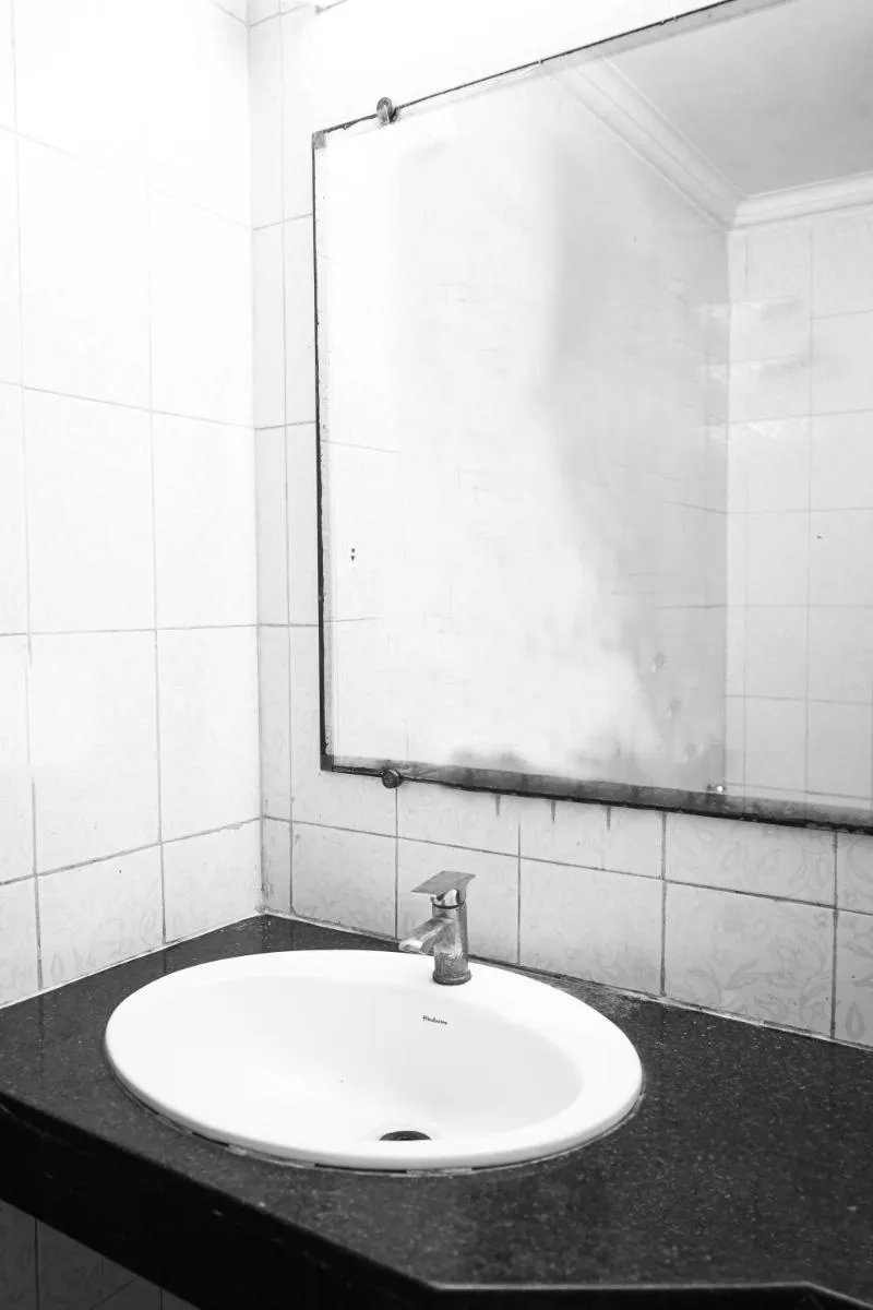 Image 5 of The Hotel Iconic