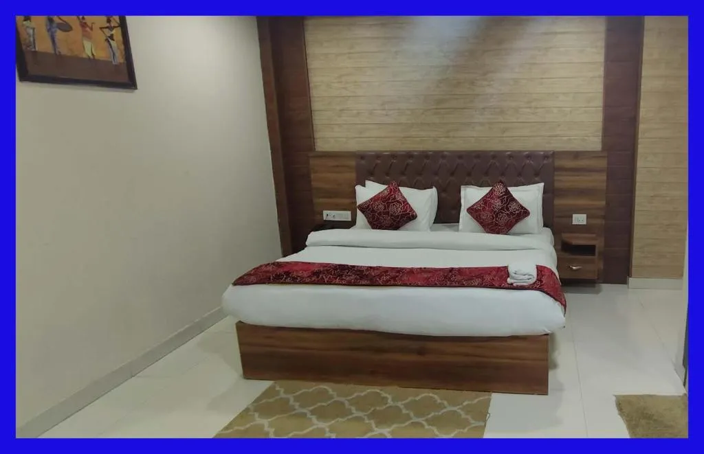 Image of The Paramont Plaza IGI Airport New Delhi