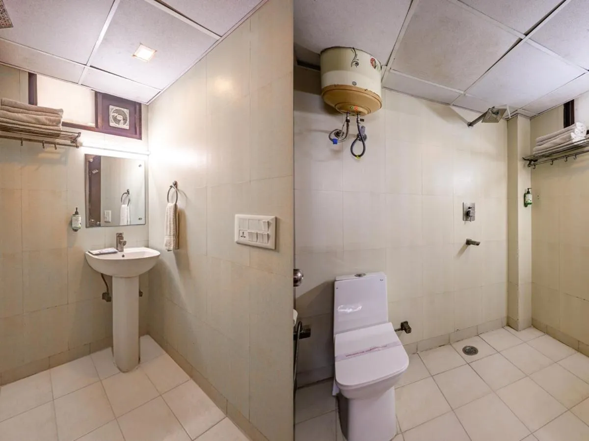 Image 1 of The Pearl- A Royal Residency