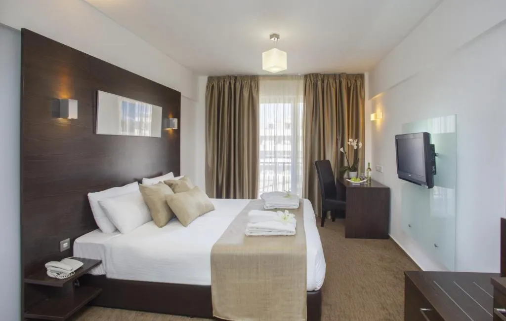 Image of The Raj at New Delhi Railway Station