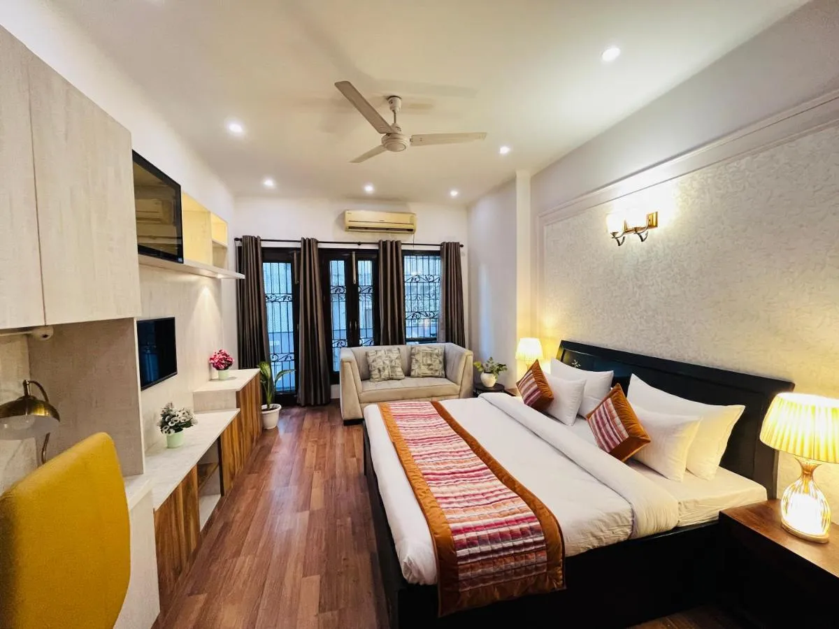 Image 1 of The South Manor Near AIIMS Hospital New Delhi