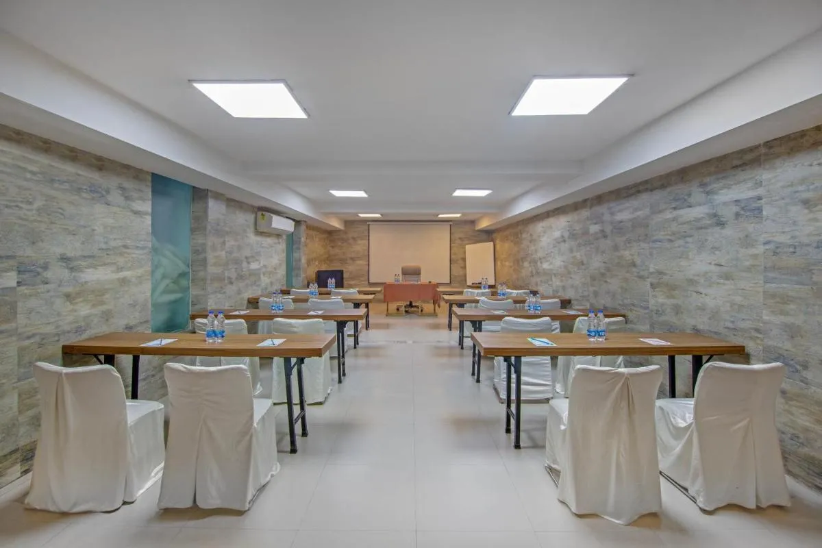 Image 6 of The Waves Hotel