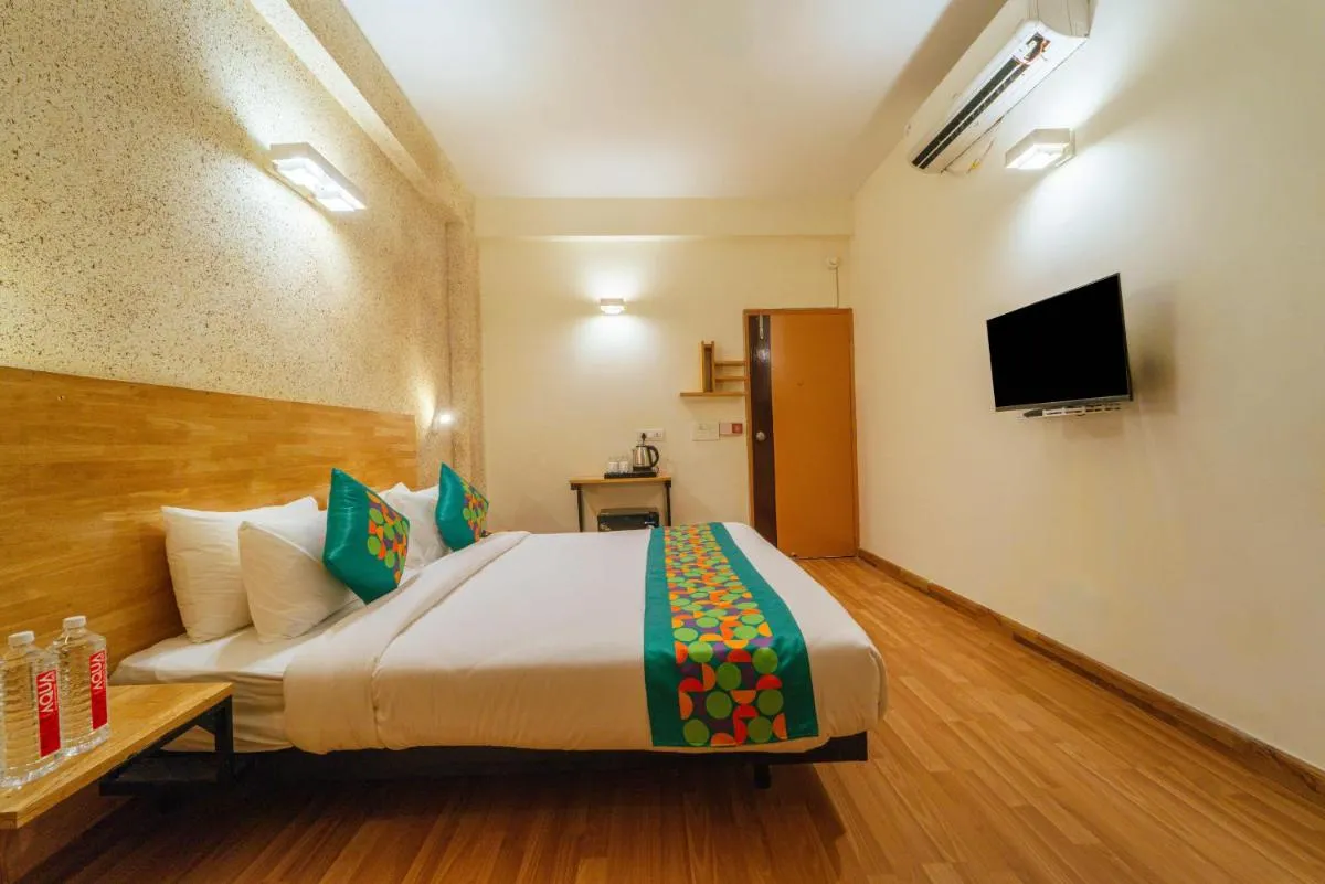 Image 4 of Treebo Ace Luxe