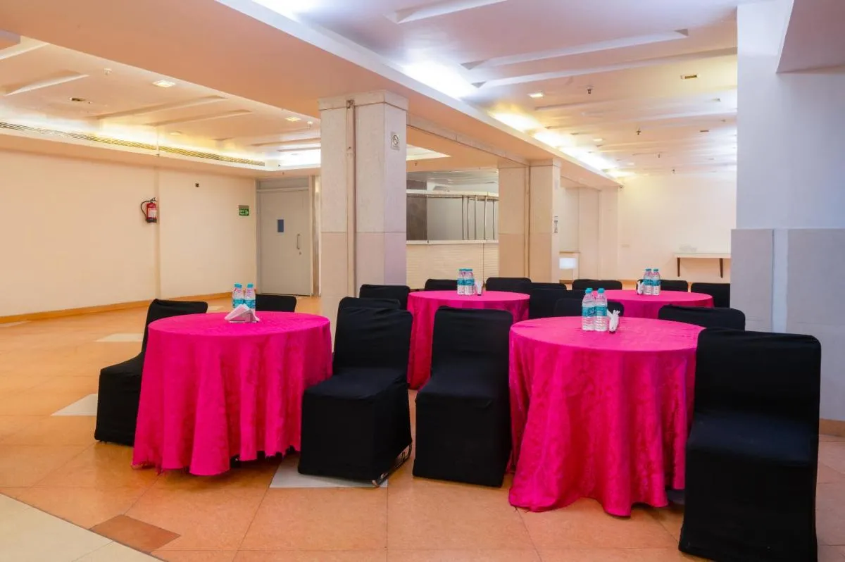 Image 2 of Treebo Twin Tree