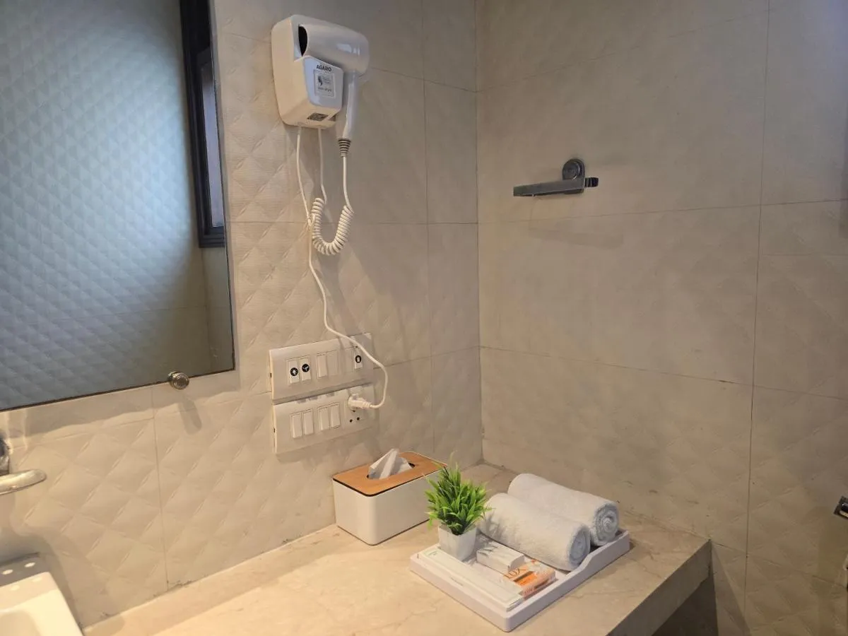 Image 2 of Two Green Park