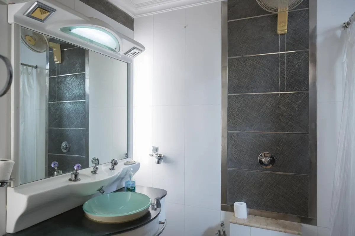 Image 2 of Under My Roof – Classic