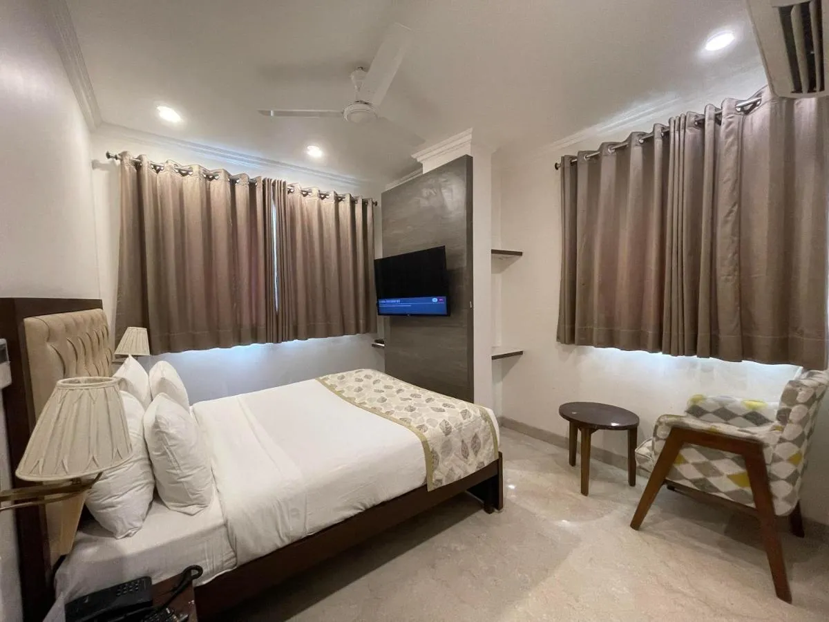 Image 1 of Wongdhen House