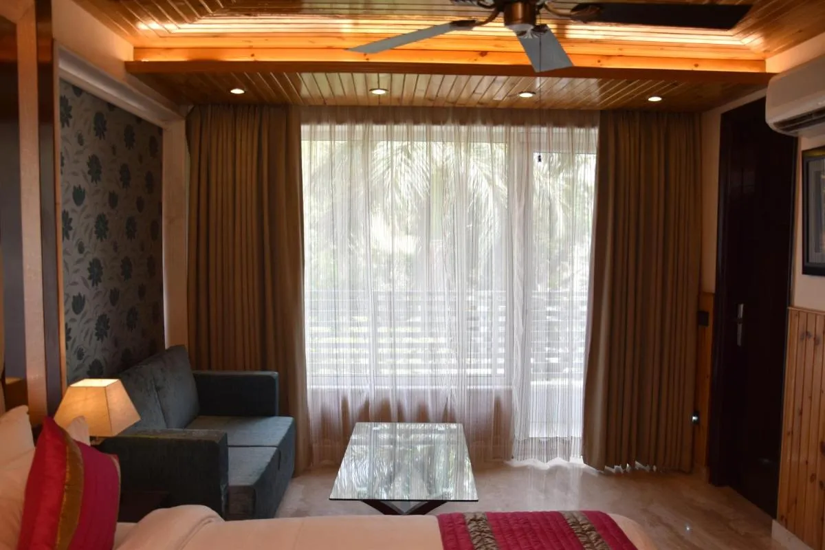 Image 6 of Wood Castle Grand