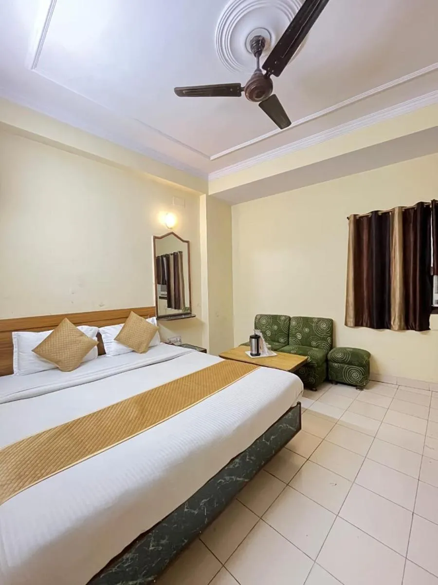 Image 1 of silvershine family hotel- new delhi