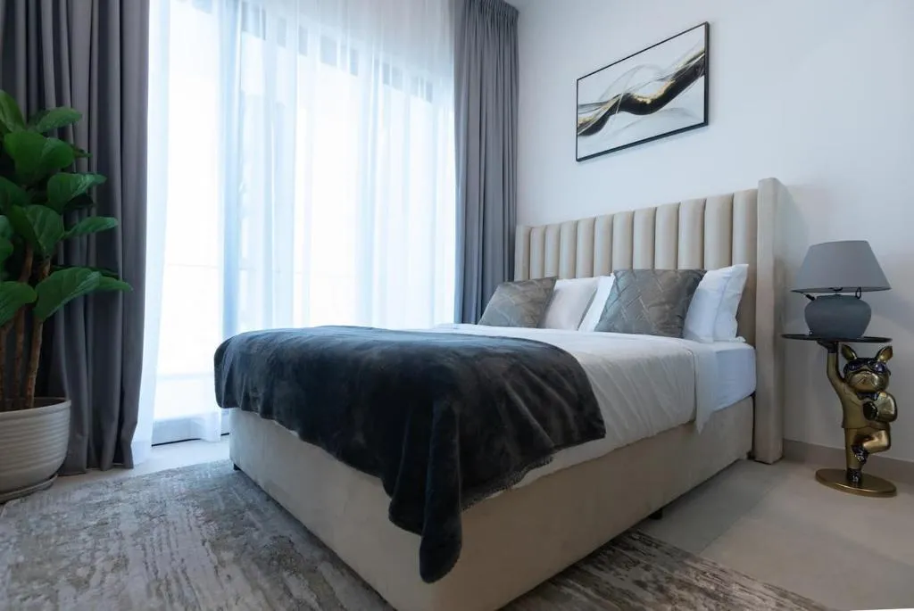1bedroom Apartment With Burj Khalifa & Canal View - 2