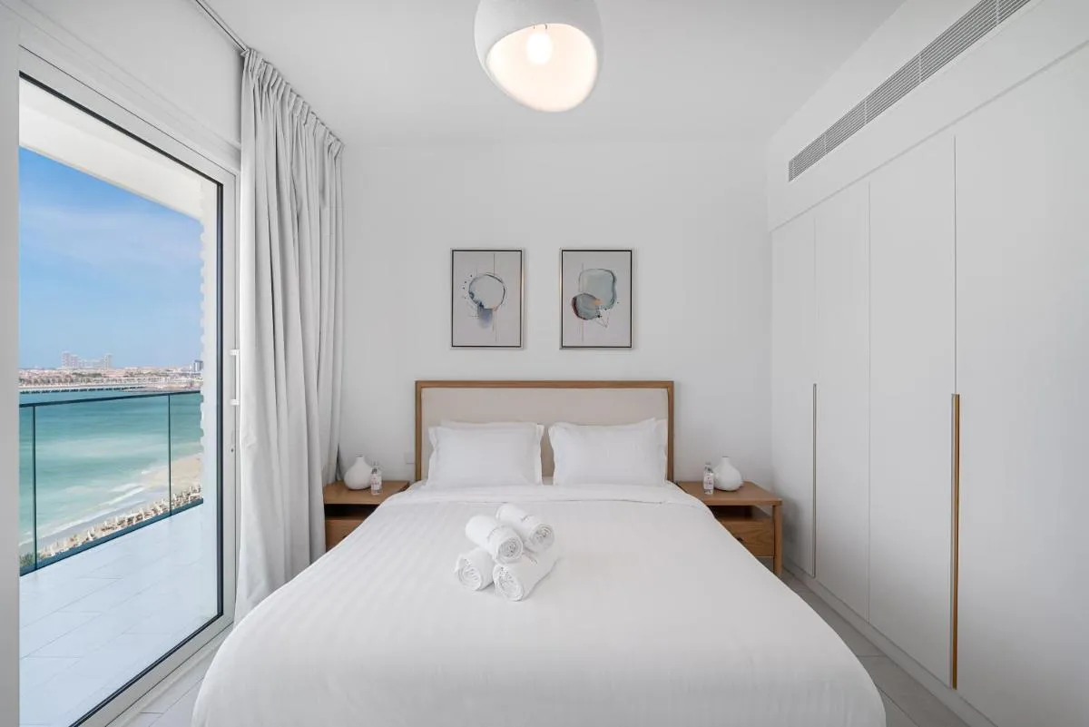 3Bed Private Beach – Belle vie à La Vie Dubai - 2