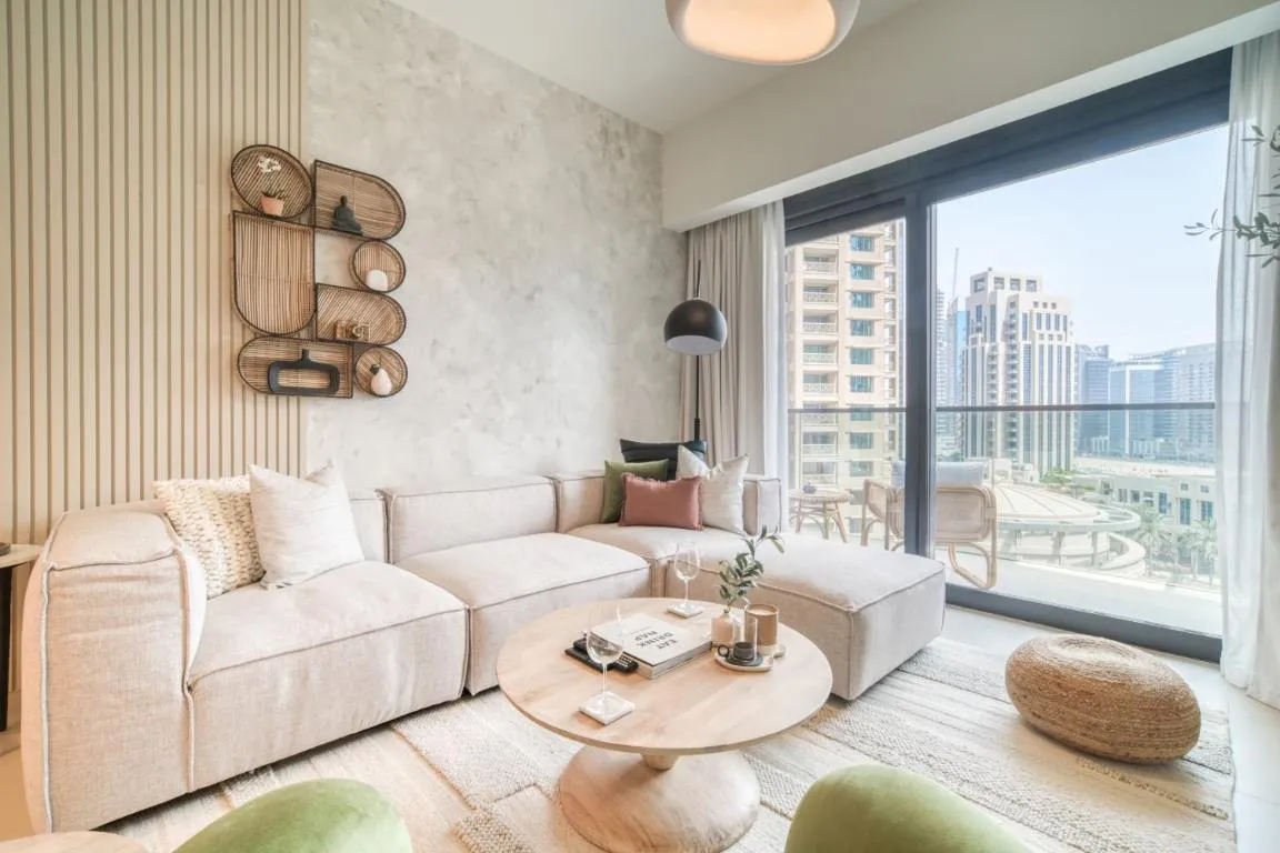 Act One Act Two, Downtown Dubai – Mint Stay