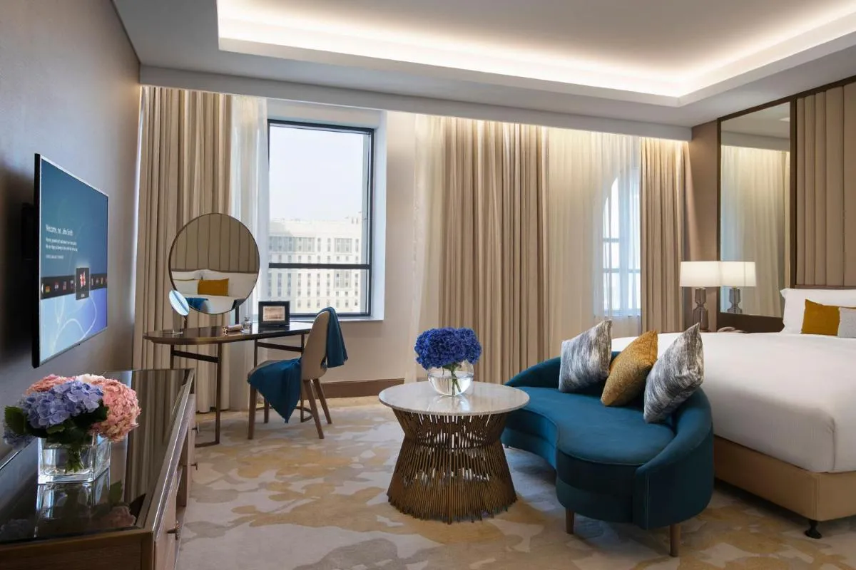 Al Jaddaf Rotana Suite Hotel - 2
