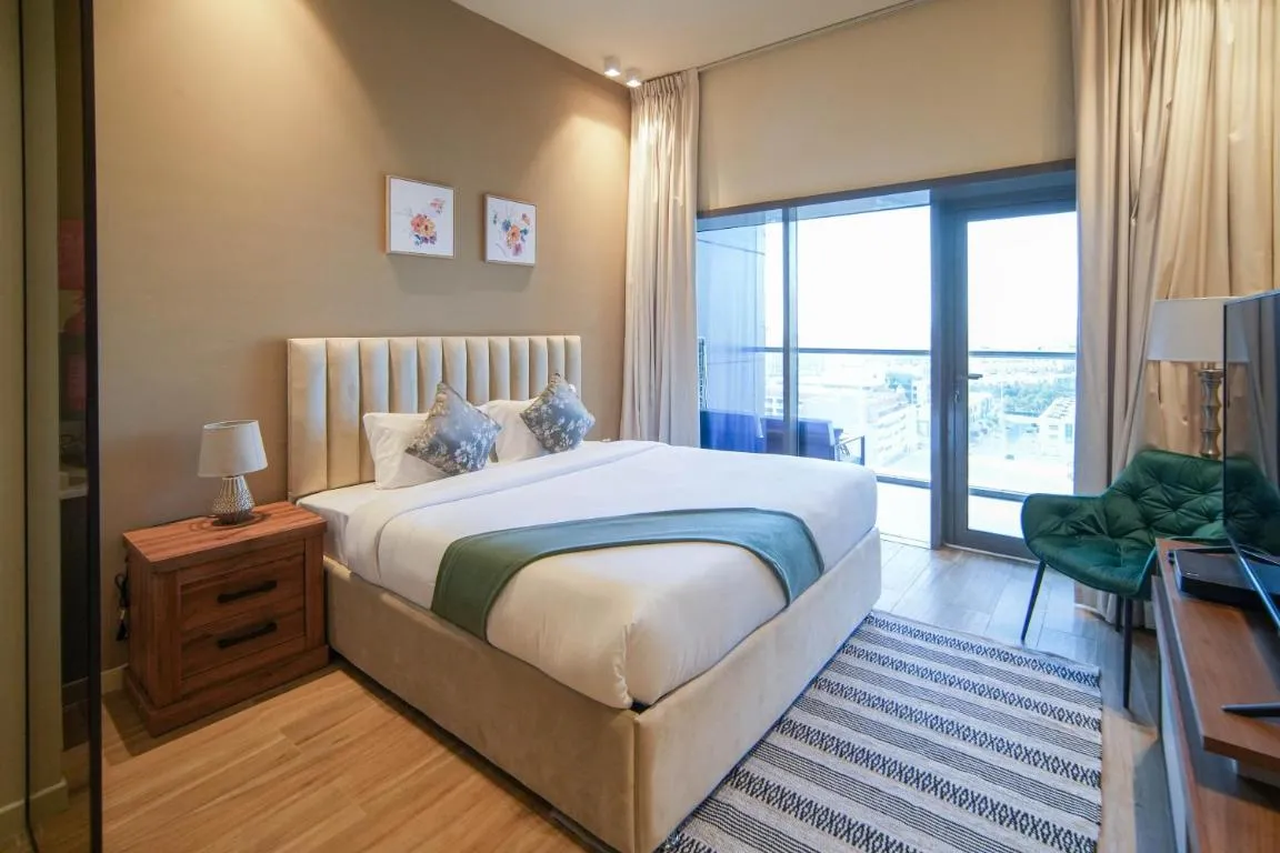Big Modern Studio in Park View JVC