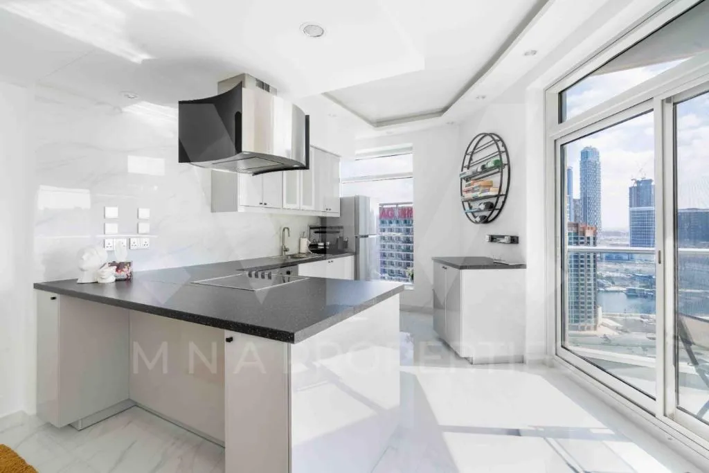 Brand New 1BDR Apartment- next to Burj Khalifa and Dubai Mall - 3