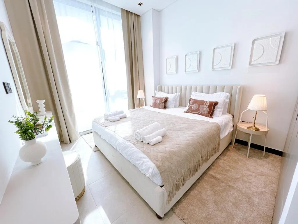 Brand New Luxury 2-Bedroom Apartment with Sofa-Bed - 2