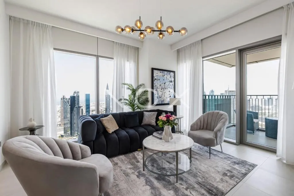 Breathtaking Views 2BR Suite Downtown Dubai