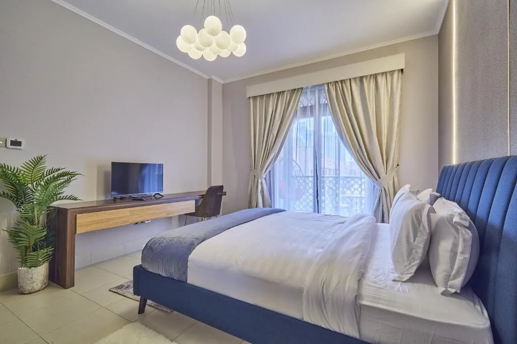 Burj view partial Al manzil 1BR heart & Soul old town Downtown Beside Dubai mall Burj Khalifa Golden Homes - 3