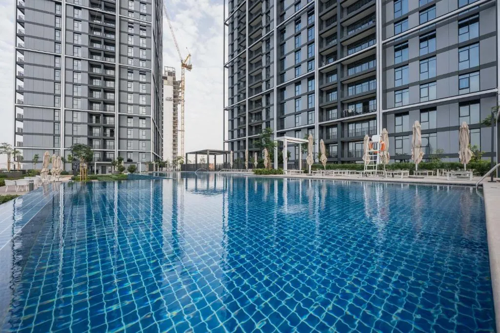 Cozy 1BR in Creek Edge Stunning Bay View Swimming Pool - 2