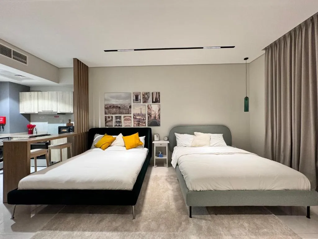 Cozy,Spacious, AG tower, Business Bay, Dubai - 2