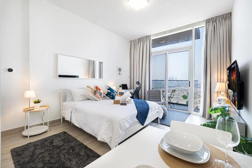 Cozy Studio 29th Floor, Bloom Towers Marina View - 2