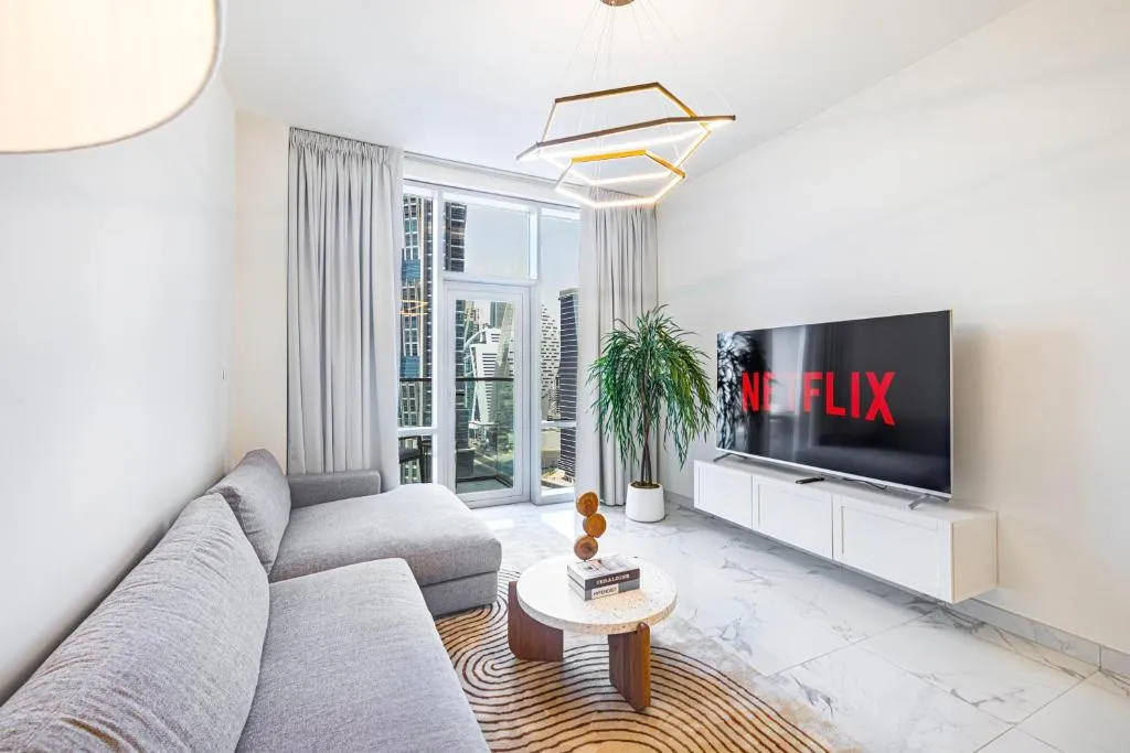 Daniels – Canal View Stylish 1 BR at Meera Tower - 2
