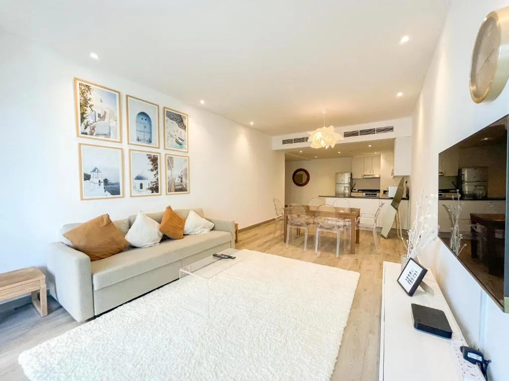 Deluxe 1 Bedroom Apartment – Elite Residence Dubai Marina – Sea View - 2