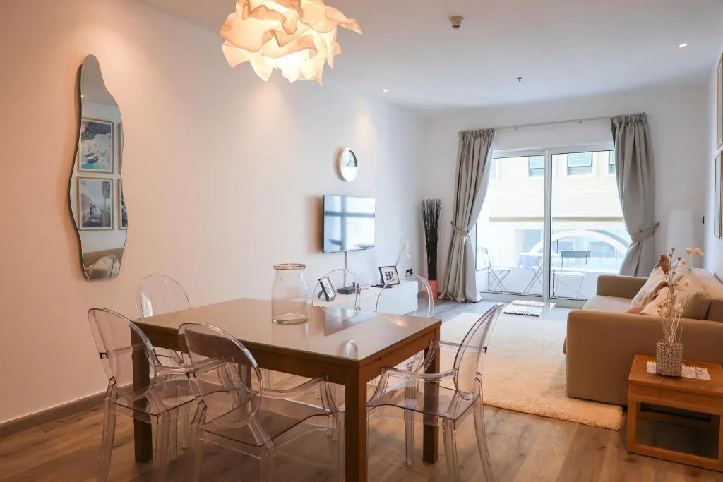 Deluxe 1 Bedroom Apartment – Elite Residence Dubai Marina – Sea View