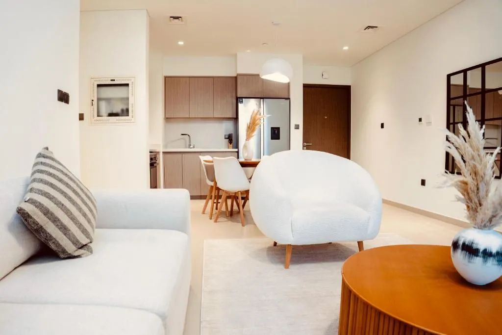 Downtown Dubai- 2BR Apartment in ACT Towers - 2