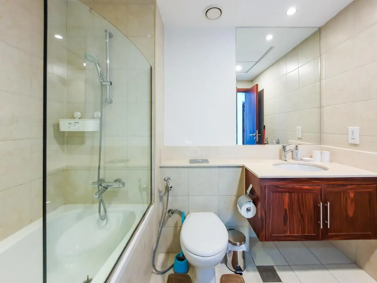 Downtown Luxury 2 bed Suite – Full Burj Khalifa and fountain View High floor - 3