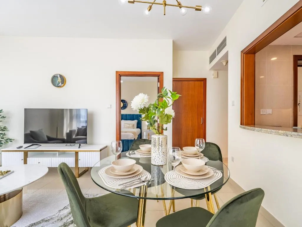 Downtown Luxury Living -1BR-Standpoint Tower A - 2