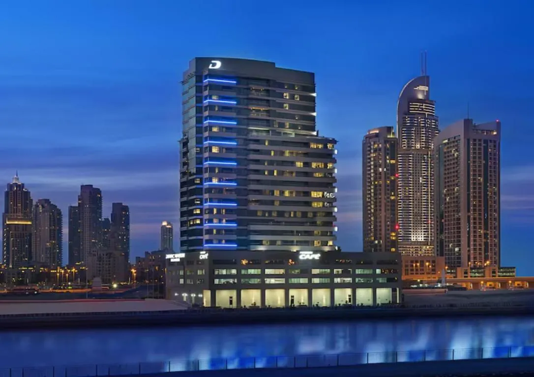 Downtown Ultra Luxury – 5 star Hotel Facilities- 15 min walk to Dubai Mall