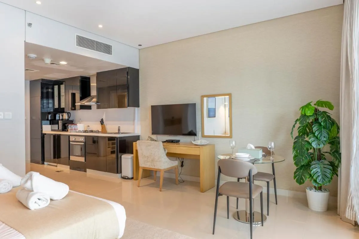 Downtown Ultra Luxury – 5 star Hotel Facilities- 15 min walk to Dubai Mall - 3