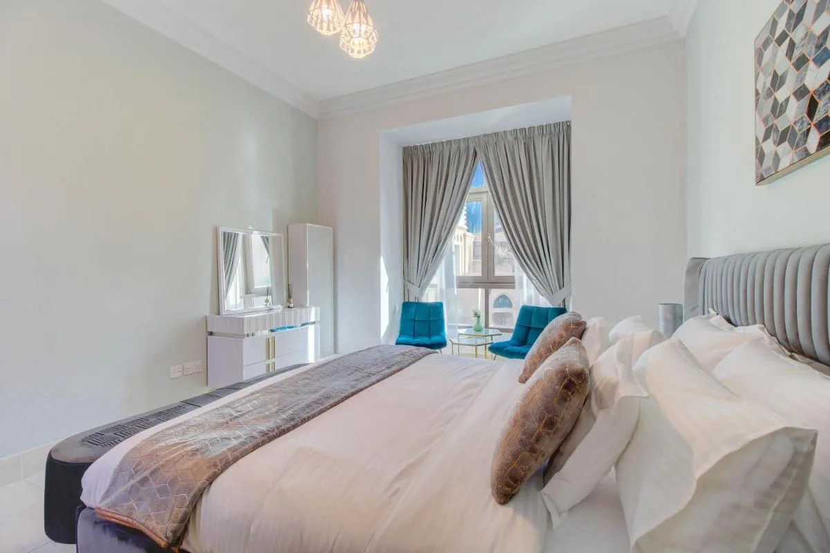Durrani Homes – Souk Al Bahar Luxury Living with Burj & Fountain Views - 2