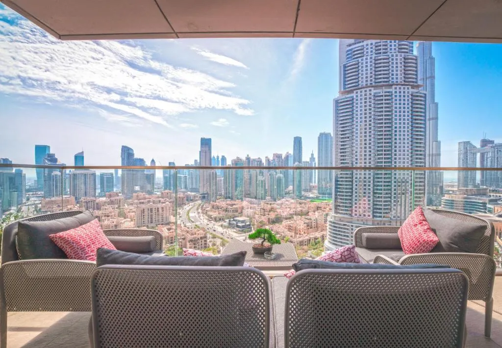 EasyGo – Boulevard Point Modern 2 Bedroom - 2