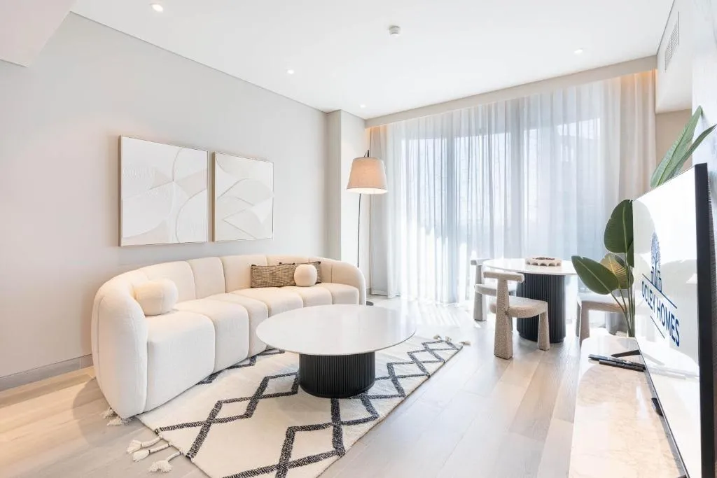 Elegant Brand New Home with Roof Top Pool - 3