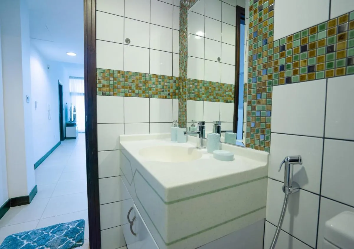 Elegant Condo in JLT near Metro with QBed, Pool, Gym, Fast Wi-Fi - 3