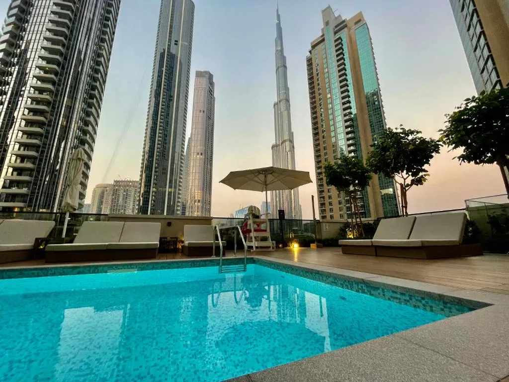 Elegant & Spacious 2BR l Burj & Fountain Views l near Dubai Mall l Pool l Gym