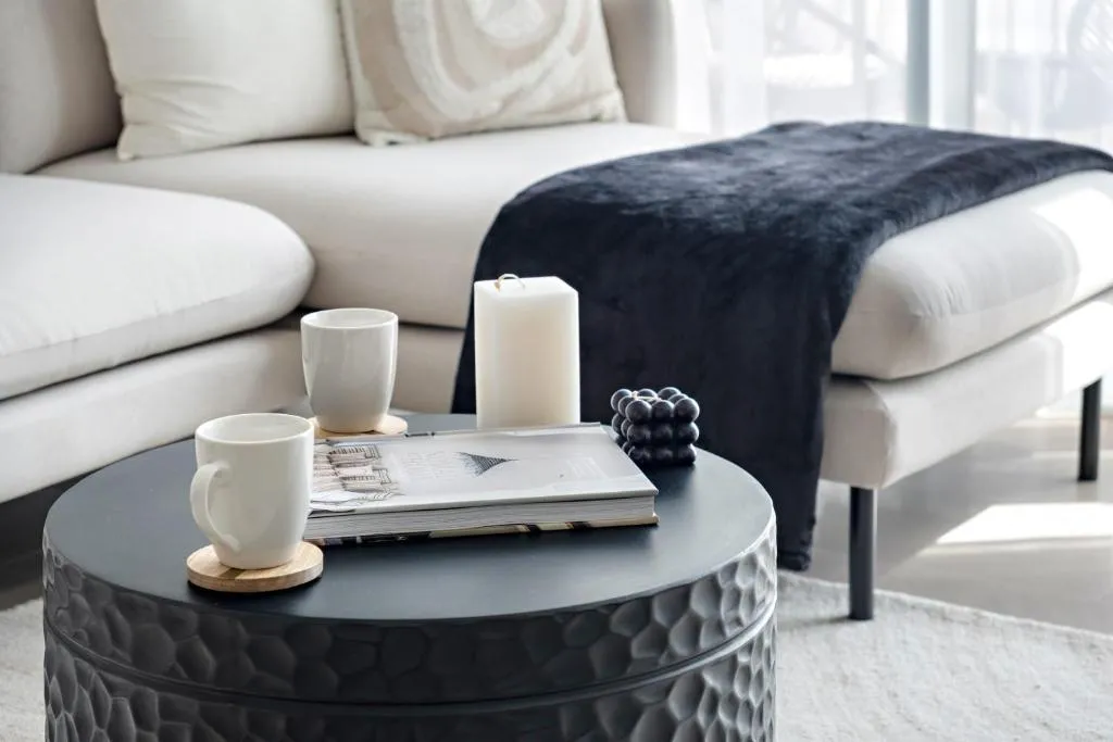 Exclusive 1 BDR in a Exclusive Neighbourhood - 3