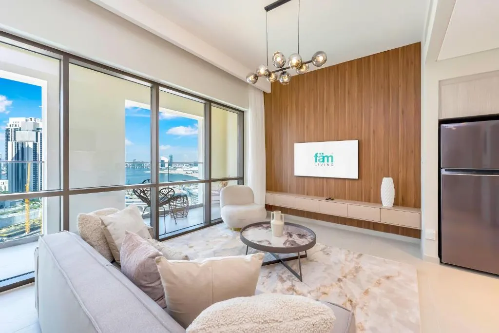 FAM Living – Vida Residences Stylish 2BR Creekfront Charm - 2