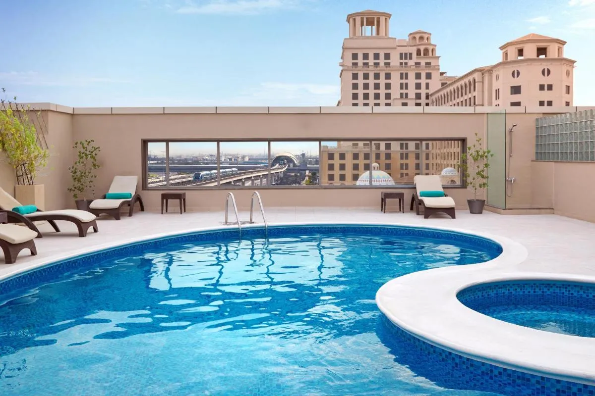 Flora Al Barsha Hotel At The Mall - 3