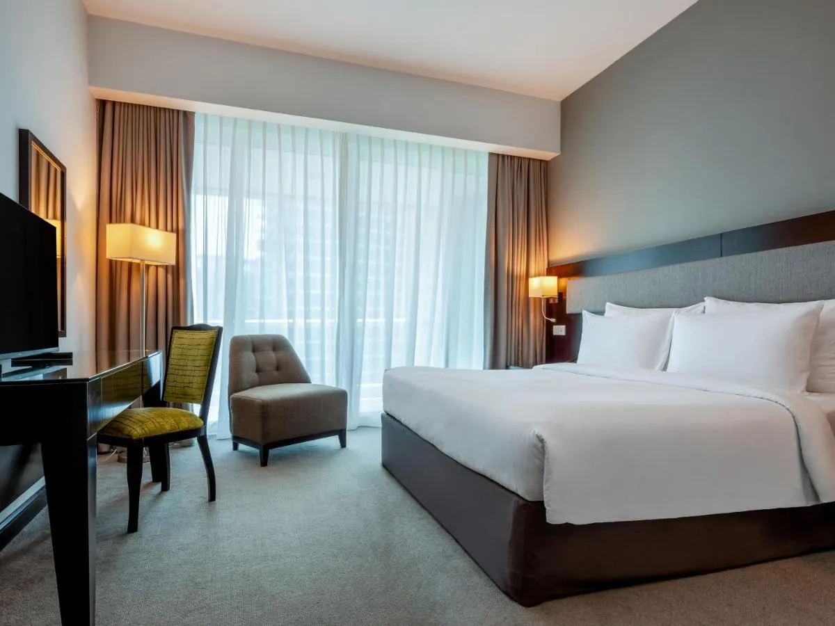 Flora Creek Deluxe Hotel Apartments, Dubai - 2