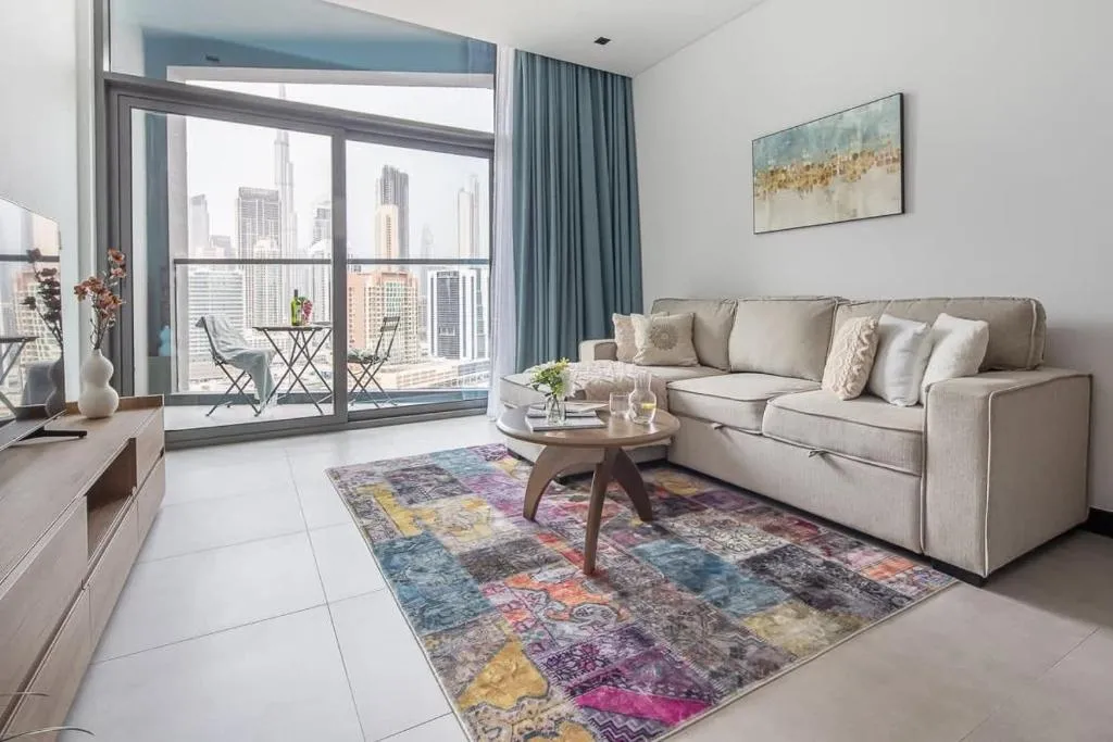 Frank Porter – 15 Northside Tower A - 3